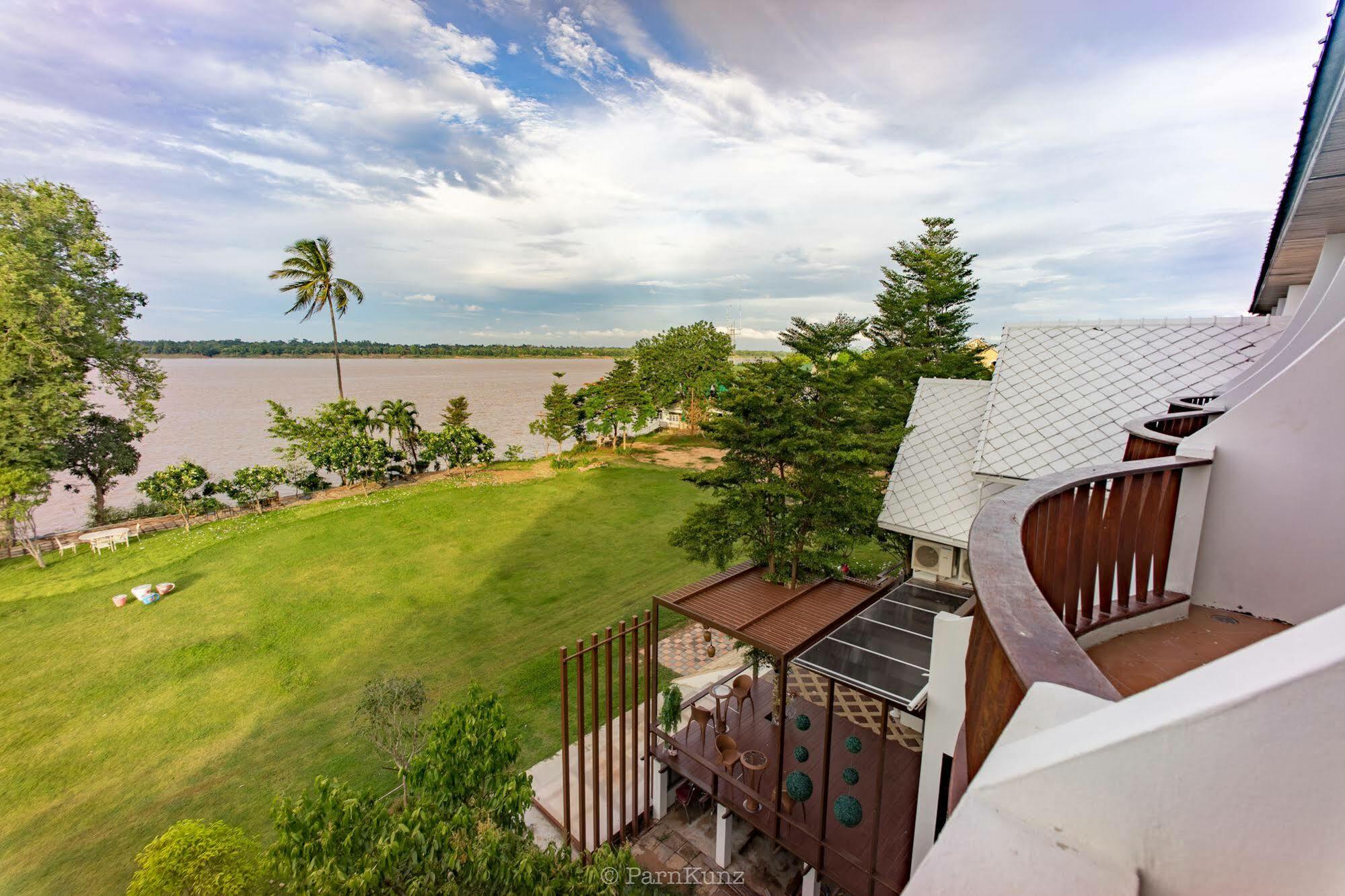 Vieng Khong Hotel Мукдахан Экстерьер фото